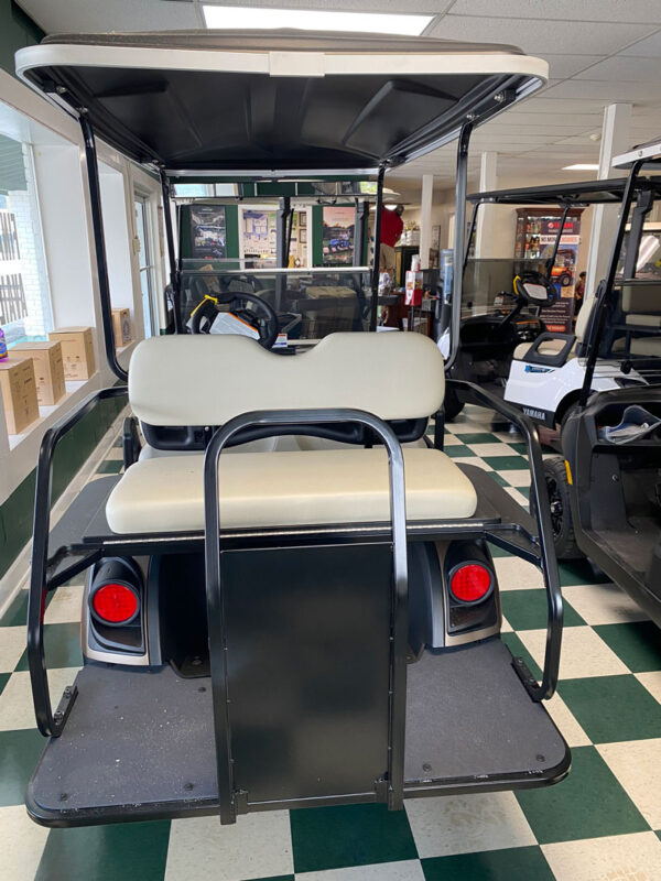 2025 Yamaha QuieTech Mica Matte Metallic - Image 3